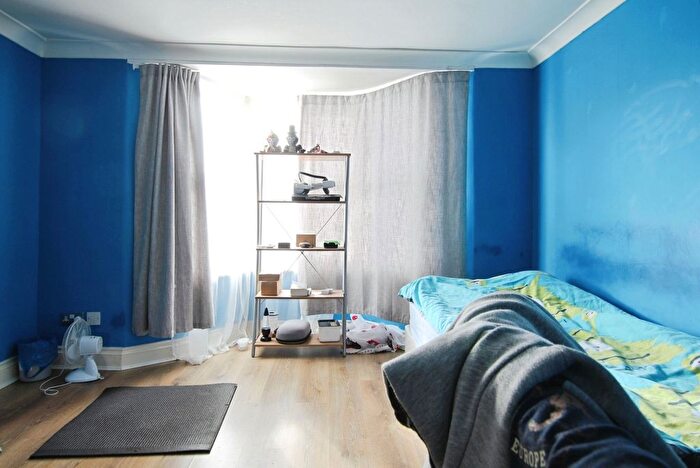 1 Bedroom Flat For Sale In High Street, Ramsgate, Kent, CT11