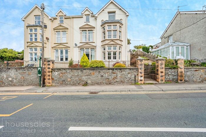 5 Bedroom Semi-Detached House For Sale In Cwmavon Road Blaenavon, Llanavon, NP4