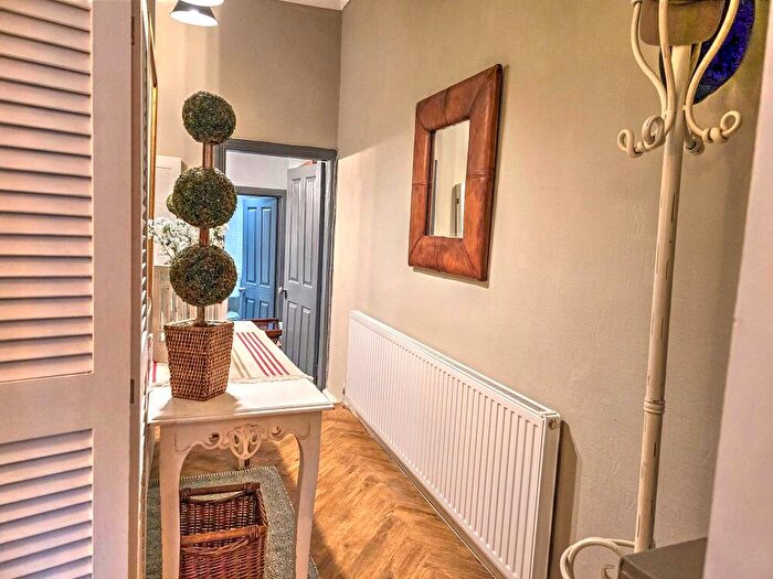 1 Bedroom Flat For Sale In Northenden Road, Sale, M33