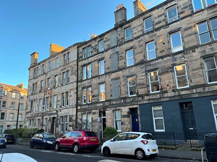 4 Bedroom Flat To Rent In Panmure Place, Edinburgh, EH3