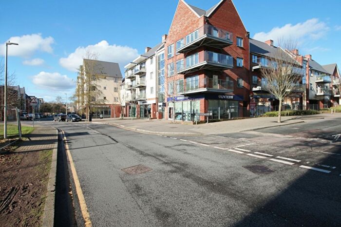 2 Bedroom Flat For Sale In Sir John Fogge Avenue, Ashford, TN23