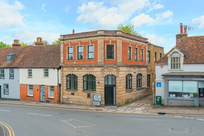 2 Bedroom Apartment To Rent In High Street, Wingham, Canterbury, CT3