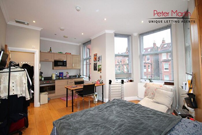 Apartment To Rent In Greencroft Gardens, South Hampstead, NW6