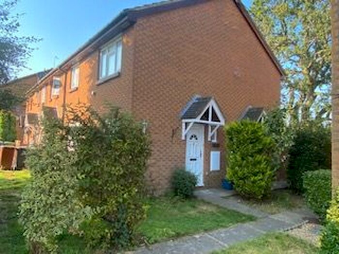 1 Bedroom Terraced House To Rent In Oak Path, Bushey, WD23