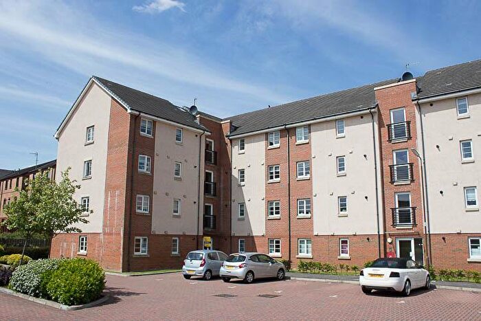 2 Bedroom Flat To Rent In McDonald Crescent, Falkirk, FK2
