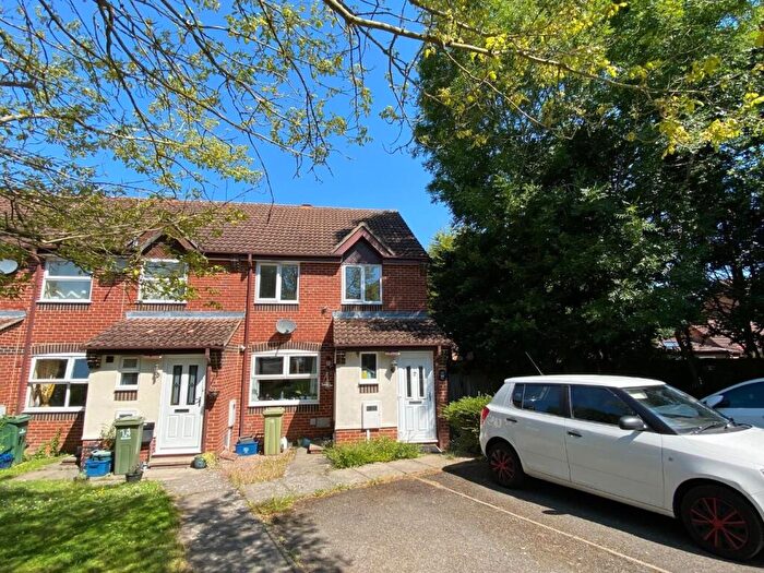1 Bedroom Maisonette For Sale In Lastingham Grove, Emerson Valley, Milton Keynes, MK4
