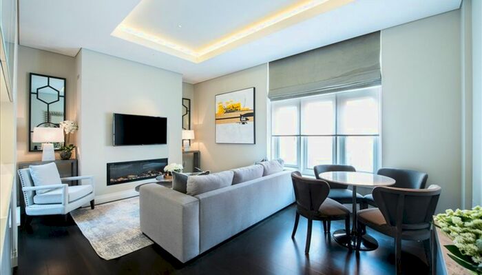 2 Bedroom Flat To Rent In Green Street, London, W1K