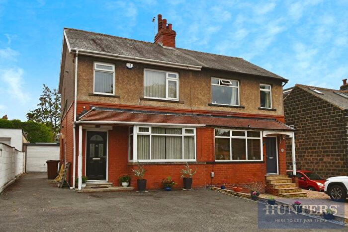 3 Bedroom Semi-detached House For Sale In Green Lane, Yeadon, Leeds, LS19