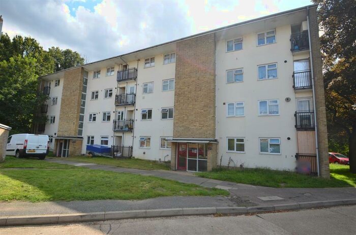 1 Bedroom Flat To Rent In Ladyshot, Harlow, CM20
