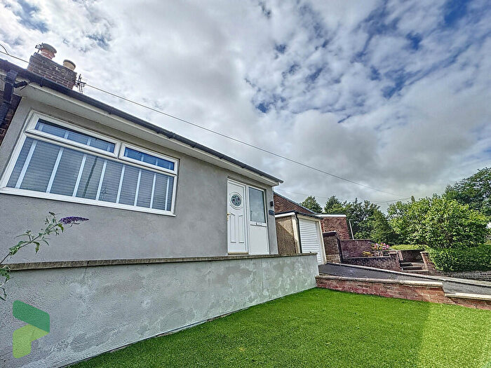 5 Bedroom Semi-Detached Bungalow To Rent In Horden View, Blackburn, BB2