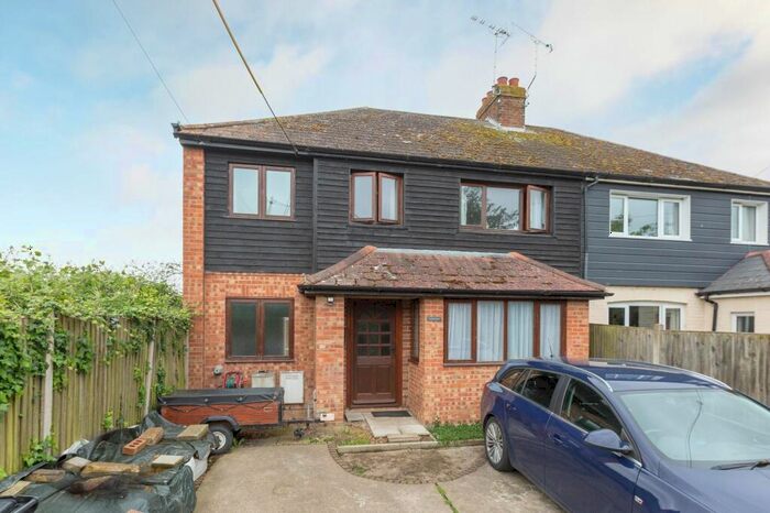 3 Bedroom Semi-Detached House For Sale In Seamark Road, Brooksend, CT7