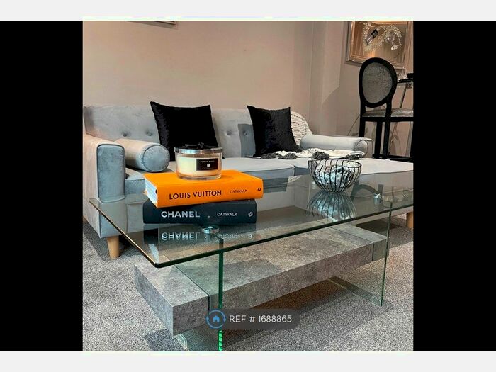 1 Bedroom Flat To Rent In European House, Southport, PR9