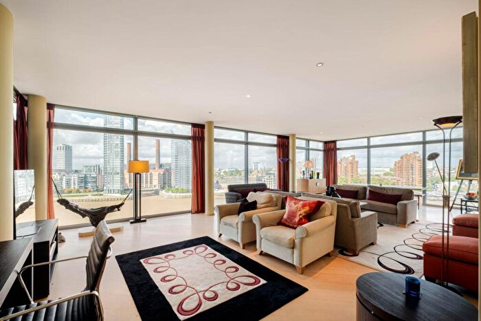 3 Bedroom Apartment For Sale In The Montevetro Building, Battersea, SW11