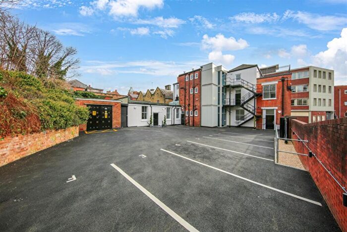 2 Bedroom Apartment To Rent In Apartment, New Square, Chesterfield, Derbyshire, S40