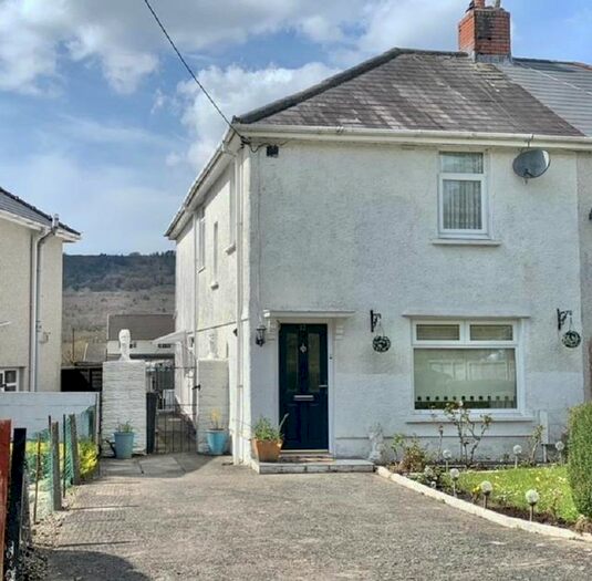 3 Bedroom Semi-Detached House For Sale In Heol Pantglas, Neath, Neath Port Talbot., SA10