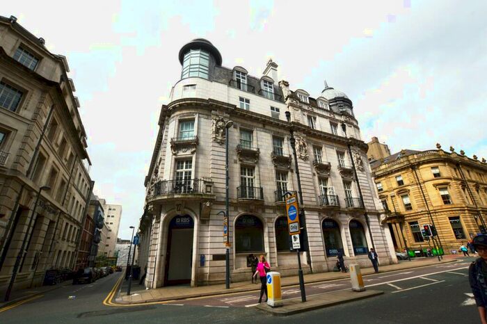 2 Bedroom Apartment To Rent In Bedford Chambers, Park Row, City Centre, LS1