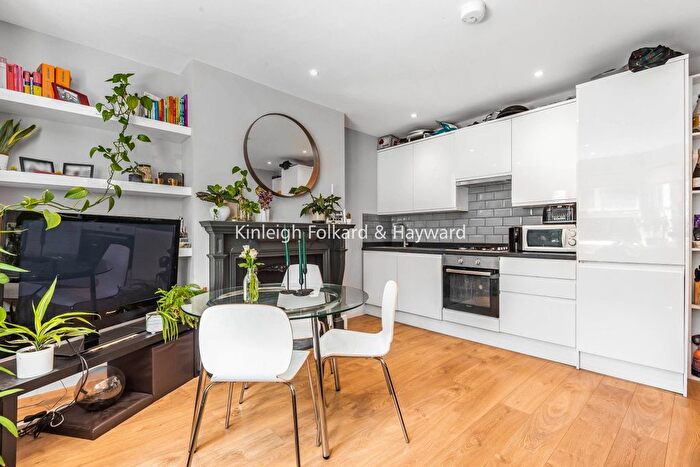 2 Bedroom Flat To Rent In Loughborough Road, London, SW9