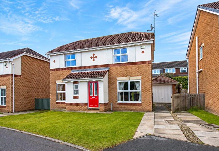 3 Bedroom Detached House For Sale In Castle Meadows, Hall Green, Wakefield, WF4
