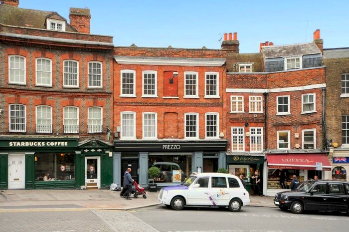 1 Bedroom Flat To Rent In Thames Street Windsor Berkshire, SL4