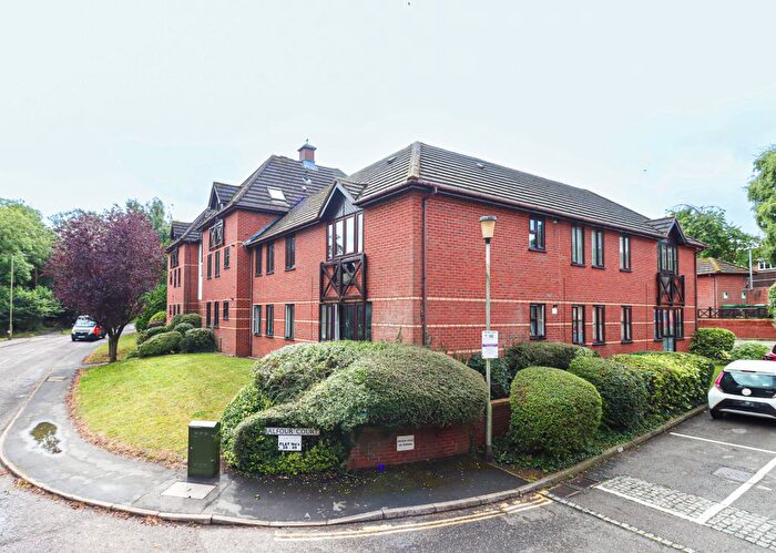1 Bedroom Flat For Sale In Balfour Court, Station Road, Harpenden, AL5