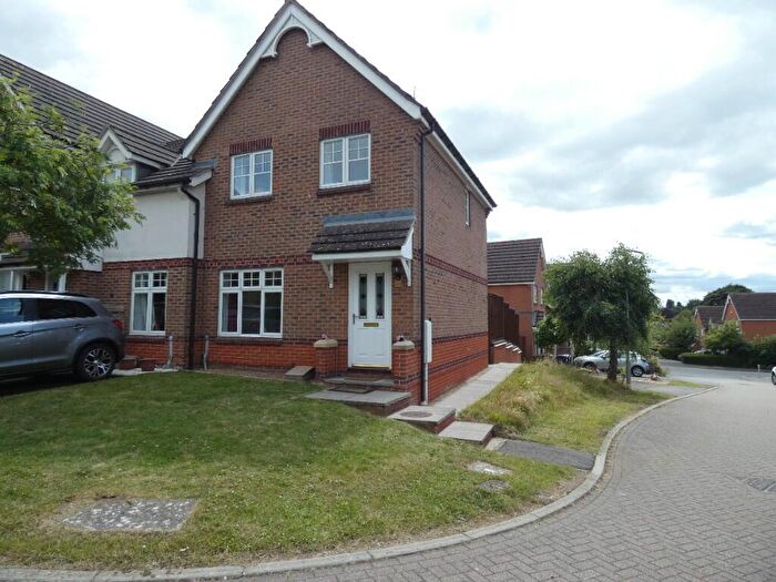 3 Bedroom Semi-Detached House For Sale In Deacon Close, Market Harborough, Leicestershire, LE16