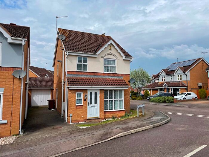 3 Bedroom Detached House To Rent In Radleigh Close, Delapre, Northampton, NN4