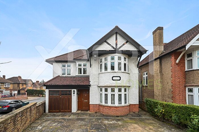 5 Bedroom Detached House For Sale In Elms Road, Harrow Weald, HA3