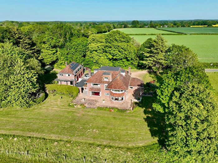 5 Bedroom Farm House To Rent In Woodcutts Lane, Gaunts, Wimborne, BH21