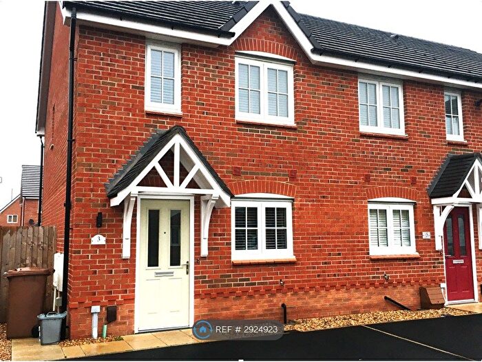 2 Bedroom Semi-Detached House To Rent In Beverley Way, Newton-Le-Willows, WA12