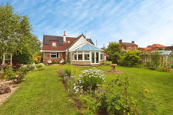 4 Bedroom Detached House For Sale In Scothern Lane, Langworth, LN3