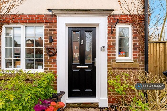 3 Bedroom End Of Terrace House To Rent In Arderne Place, Alderley Edge, SK9