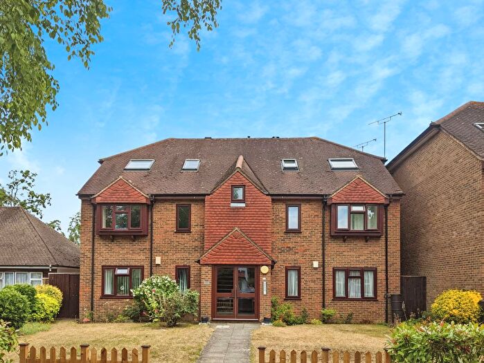 2 Bedroom Flat To Rent In Holmwood Gardens, Wallington, SM6