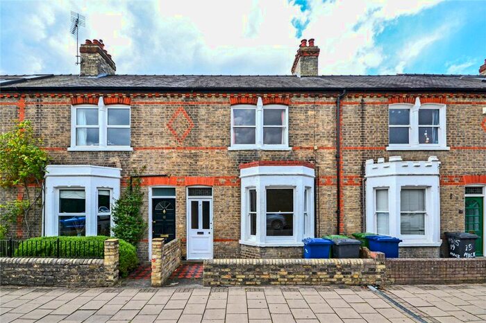 1 Bedroom Flat To Rent In Mackenzie Road, Cambridge, CB1