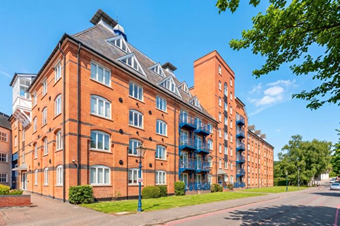 Apartment To Rent In Sheering Lower Road, Sawbridgeworth, Essex, CM21