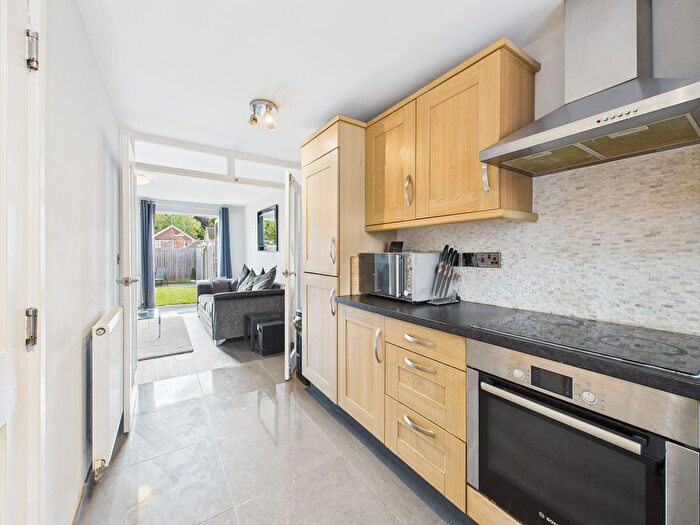 3 Bedroom Town House For Sale In Baird Park Drive, Carlton, Nottingham, NG4