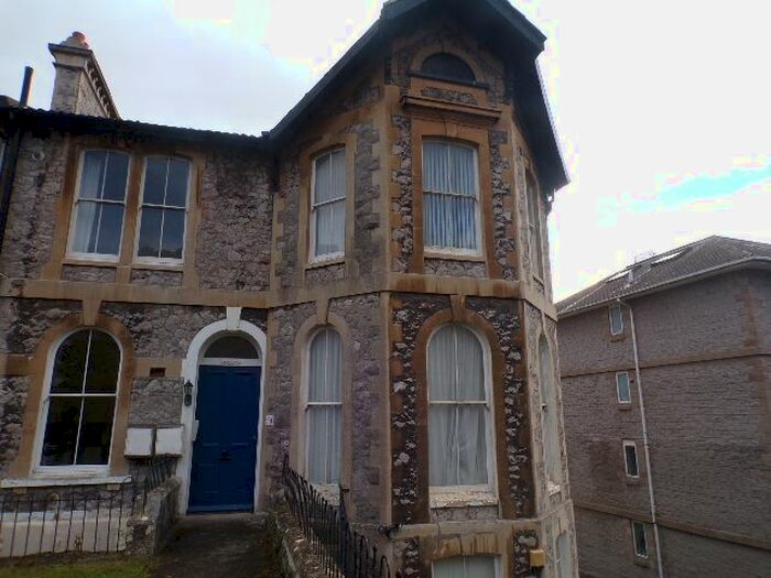 2 Bedroom Flat To Rent In Atlantic Road, Weston-Super-Mare, BS23