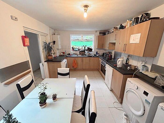 3 Bedroom Terraced House To Rent In Hollingbury Road, Brighton, BN1