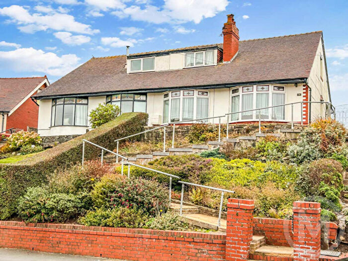 3 Bedroom Semi-Detached Bungalow For Sale In Beaufort Avenue, Bispham, FY2