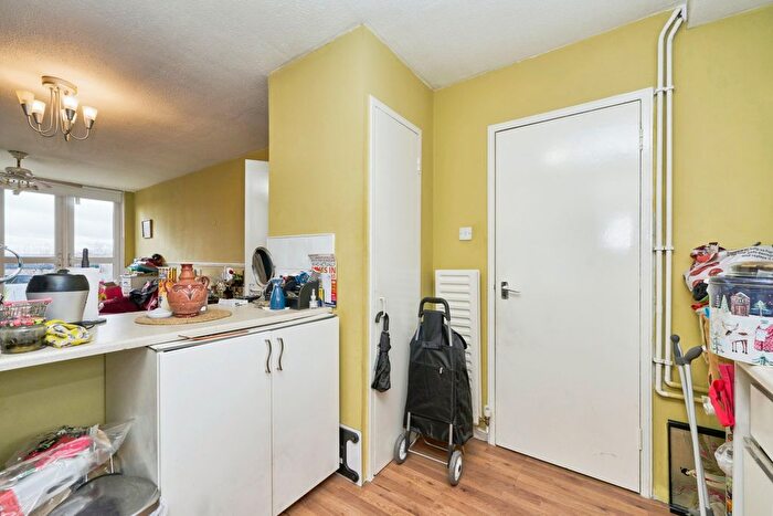 1 Bedroom Flat For Sale In King Street, London, W6