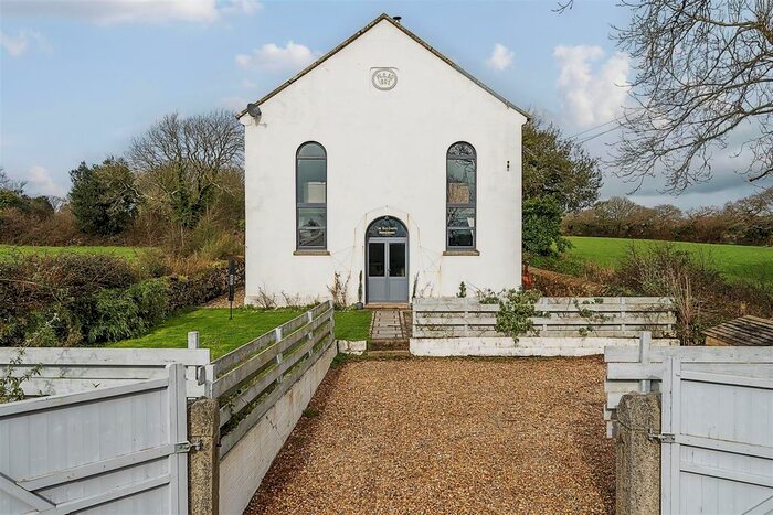 5 Bedroom Property For Sale In Horsedowns, Praze, Camborne, TR14