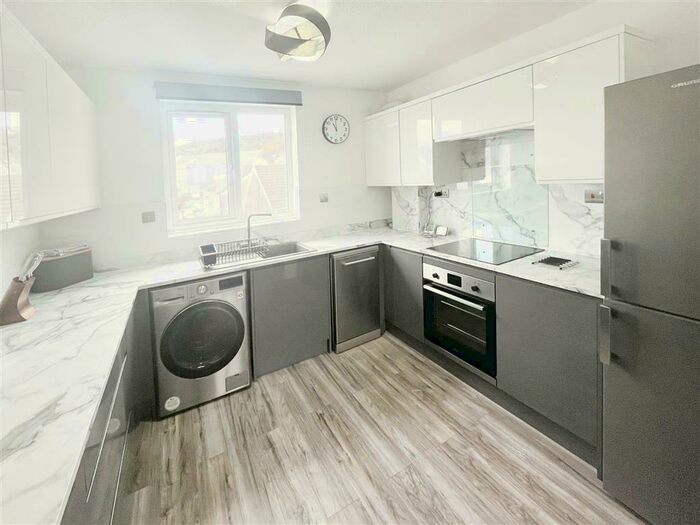 1 Bedroom Apartment To Rent In Duke Street, Swansea, SA1