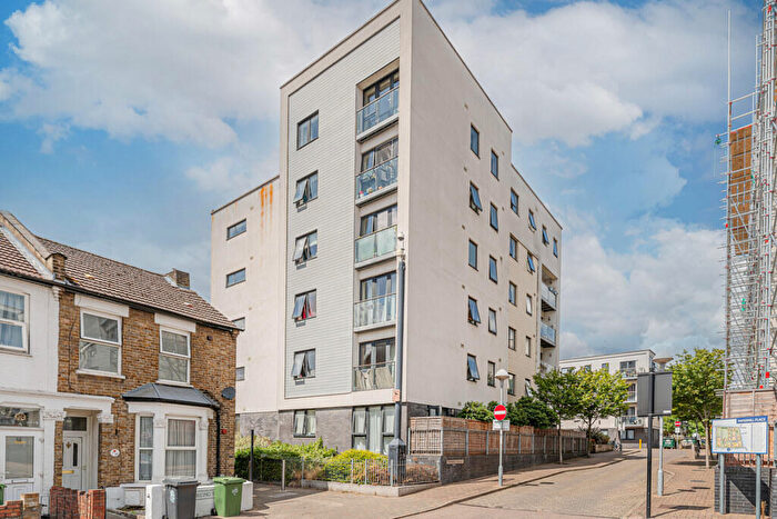 2 Bedroom Flat For Sale In Rockwell Court, Papermill Place, London, Greater London, E17