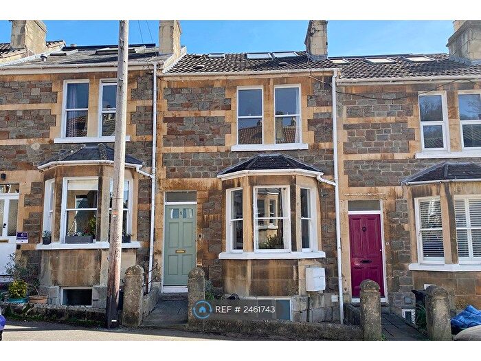 3 Bedroom Terraced House To Rent In Gillingham Terrace, Bath, BA1