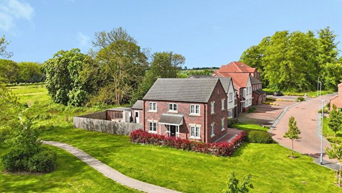 4 Bedroom Detached House For Sale In Vickerman Close, Anlaby, HU10