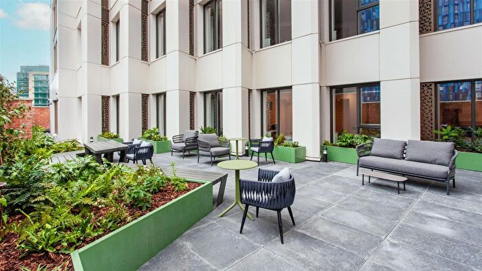 Studio To Rent In St James Boulevard, Newcastle Upon Tyne, NE4