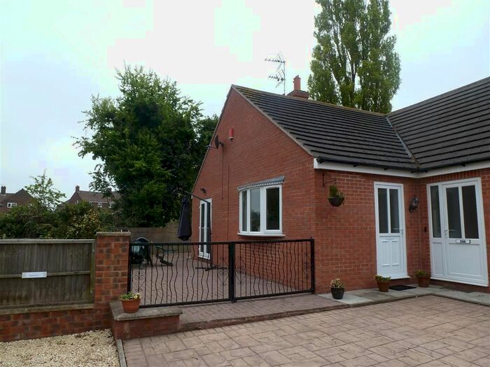 1 Bedroom Flat To Rent In Somercotes Hill, Somercotes, Alfreton, DE55