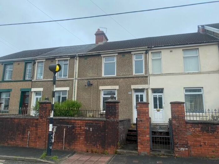 3 Bedroom House To Rent In Ashvale, Ashvale, NP22