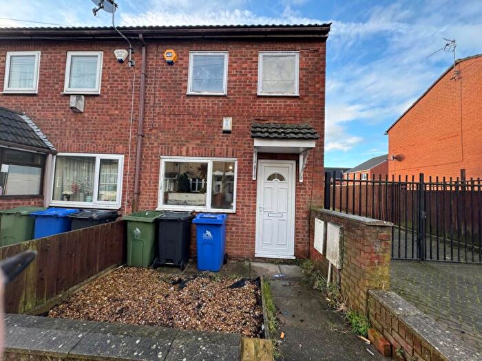 End Of Terrace House To Rent In Grafton Street, Grimsby!, DN32