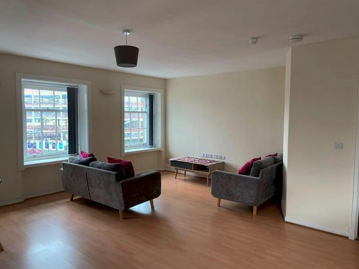 2 Bedroom Flat To Rent In Northumberland Street, Huddersfield, HD1