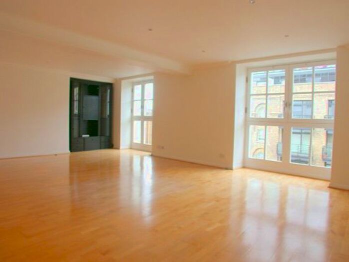 2 Bedroom Flat To Rent In Jamestown Road, London, NW1